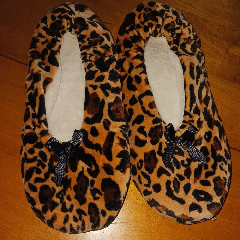 cheetah print house slippers size L